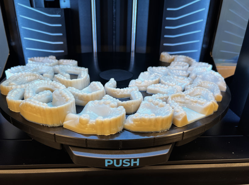 STRATASYS UNVEILS THE DENTAJET™ XL SOLUTION